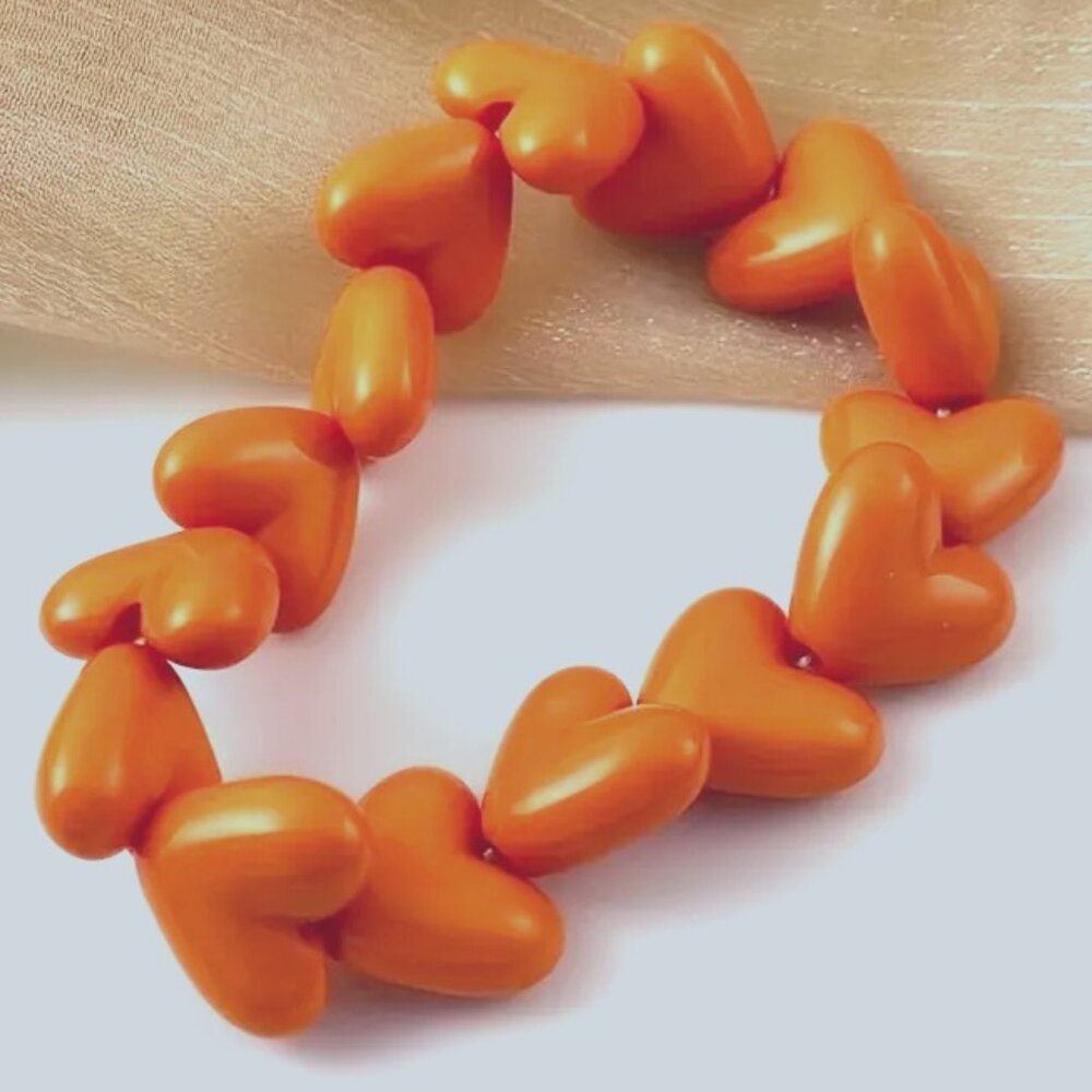 🌺🌺 🌺 ORANGE Sweet Heart Shaped Acrylic Statement Bracelet